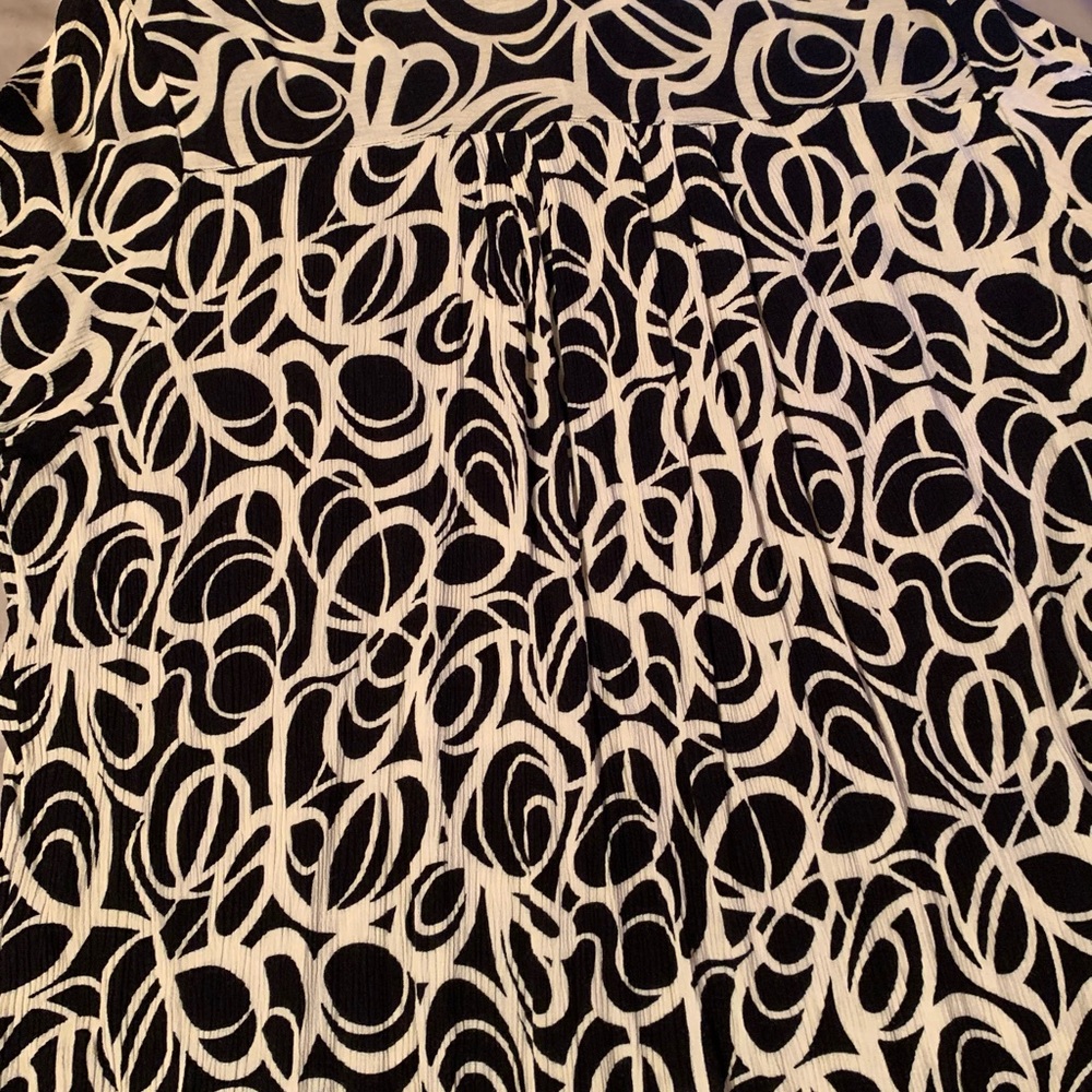 buttoned up blouse - Picture 4 of 5